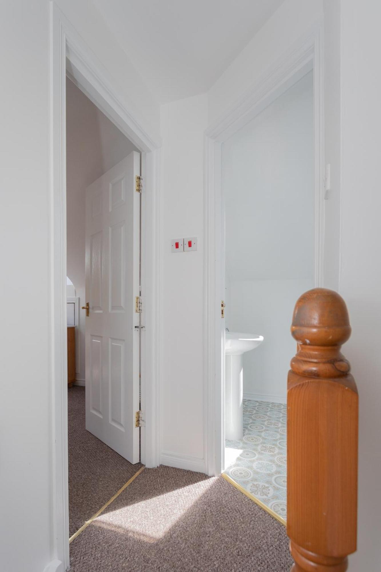 Ardenlee - Stylish 3 Bed Apt Close To City, Parking And Wifi เบลฟาสต์ ภายนอก รูปภาพ